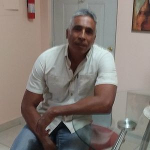 Meet your Posher, Victor